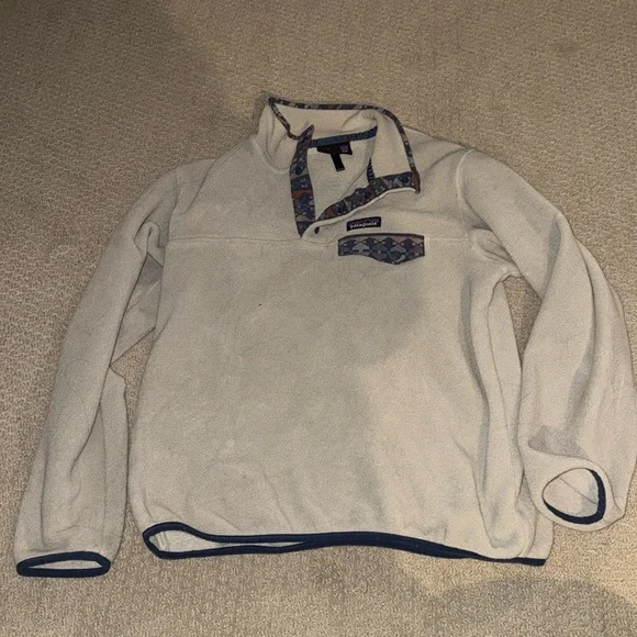 Cream Patagonia snap - Picture 1 of 2